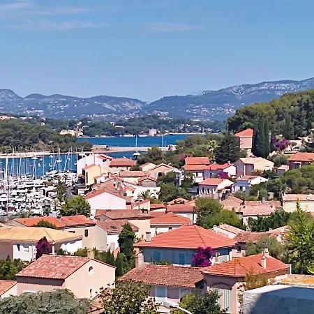 Studio La Pinede Apartman *