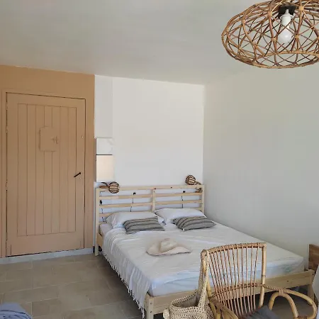 Studio La Pinede * سانت-ماندرييه-سور-مير